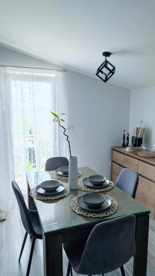 Apartman Jelena Podstrana Exterior foto
