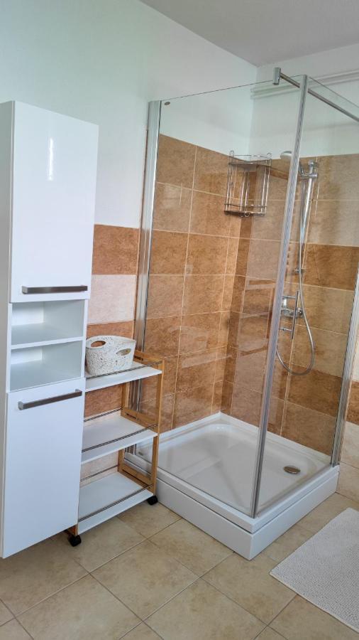 Apartman Jelena Podstrana Exterior foto